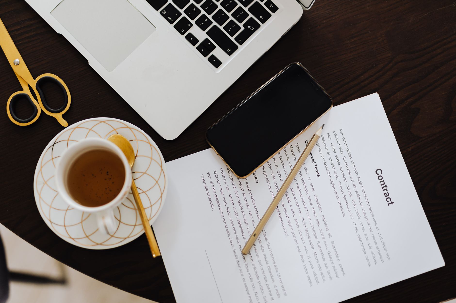 Clauses indispensables pour un contrat de travail à distance